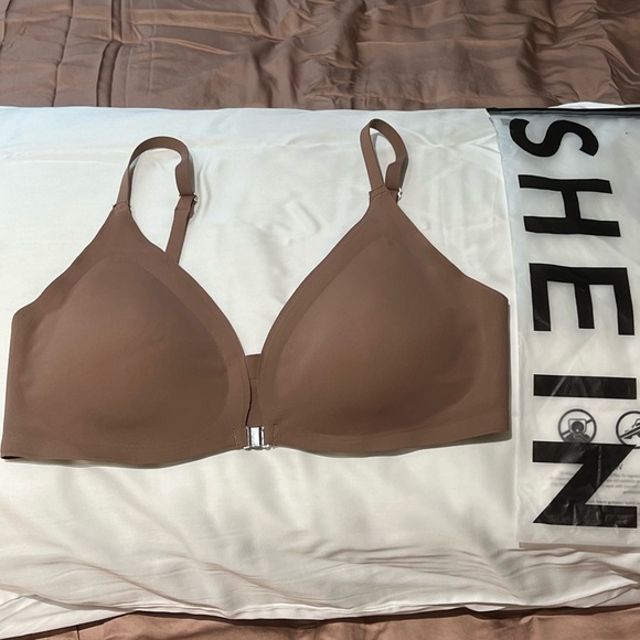 SHEIN soft cup wireless Seamless mocha Bra Small adj. straps NWT - Picture 5 of 8